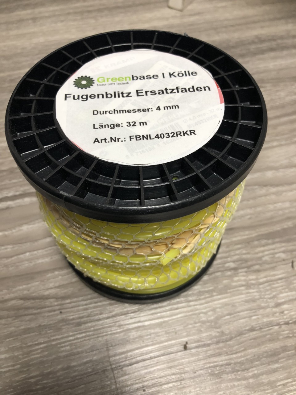 Unkrautfrei mit dem Kölle Fugenblitz